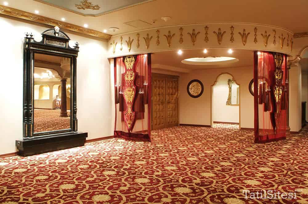 Almira Hotel