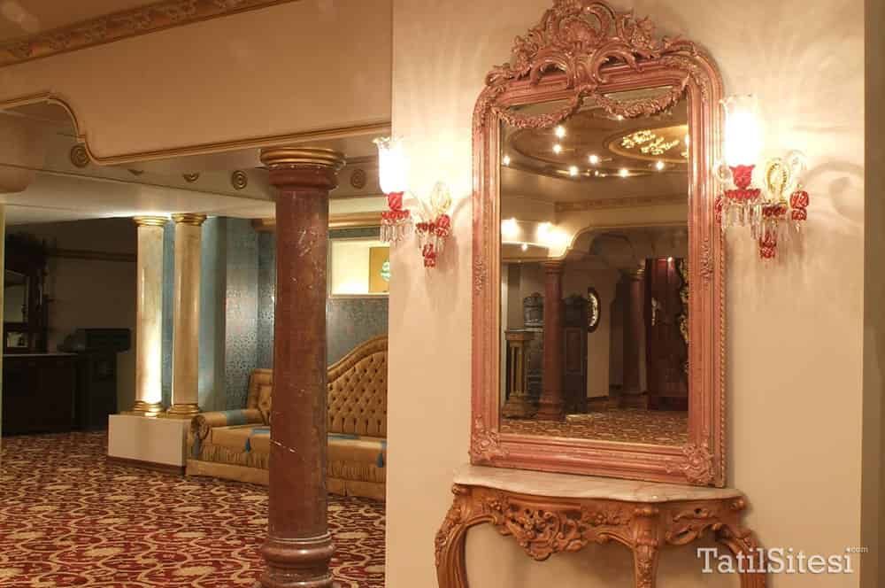 Almira Hotel