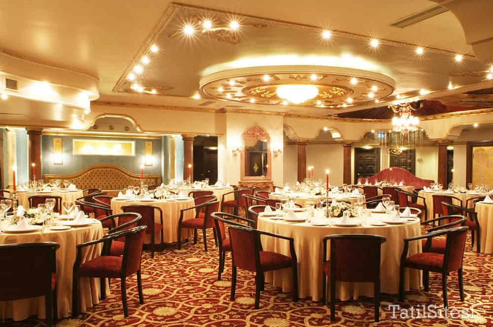 Almira Hotel