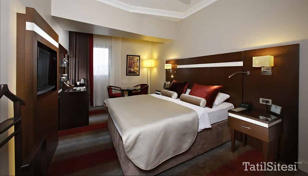 Almira Hotel