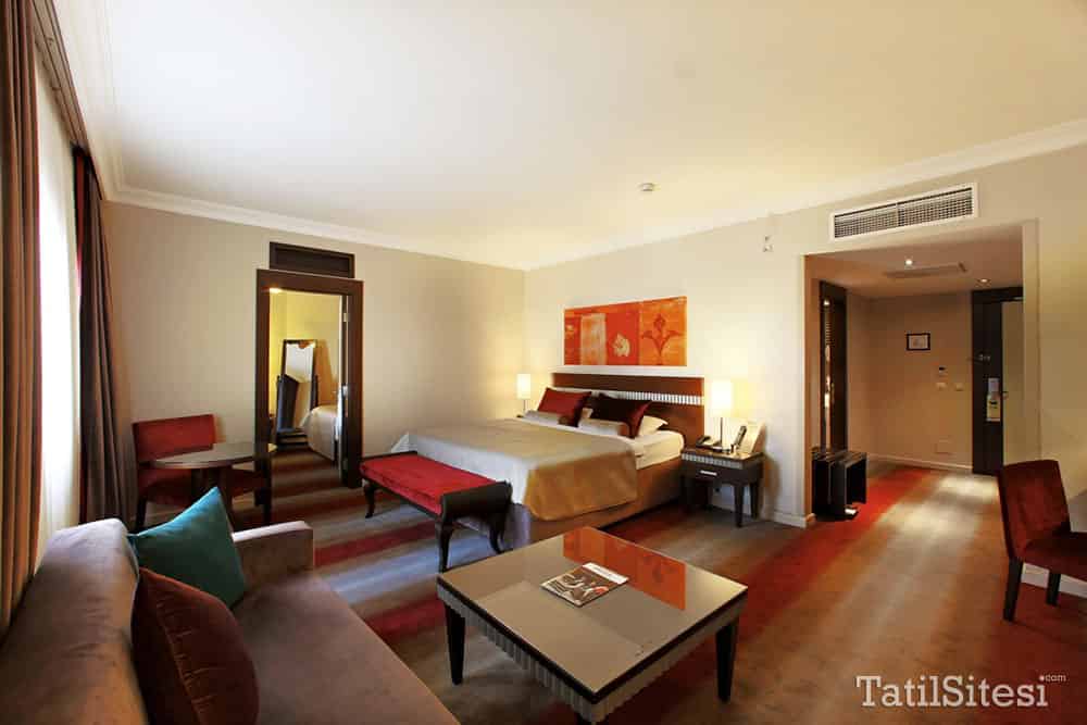 Almira Hotel
