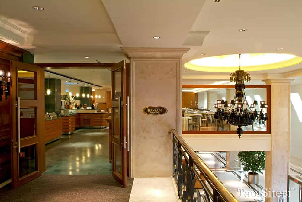 Almira Hotel
