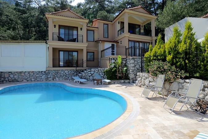 Alya Piynar Villa Hotel