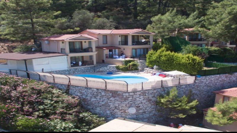 Alya Piynar Villa Hotel