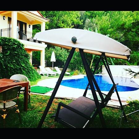 Alya Piynar Villa Hotel