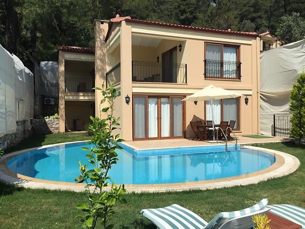 Alya Piynar Villa Hotel