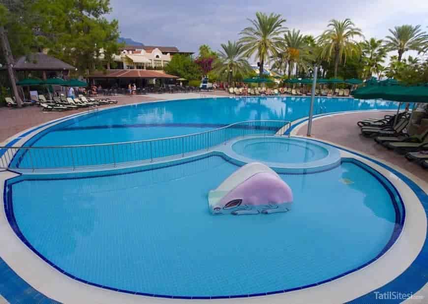 Amara Club Marine Nature