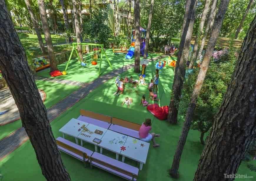 Amara Club Marine Nature