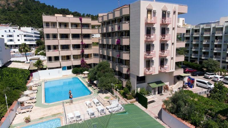 Amos Hotel