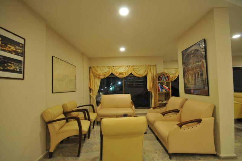Amos Hotel