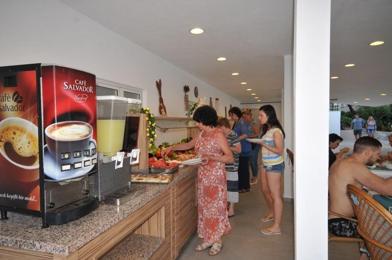 Amos Hotel