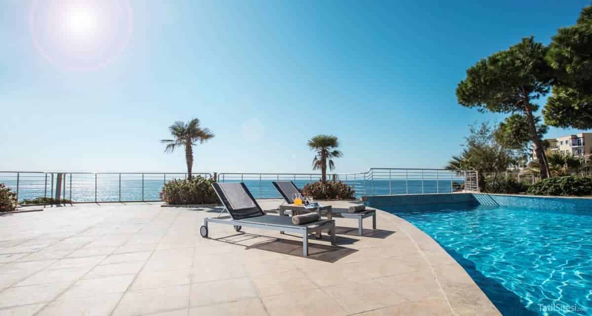 Aria Claros Beach & Spa Resort