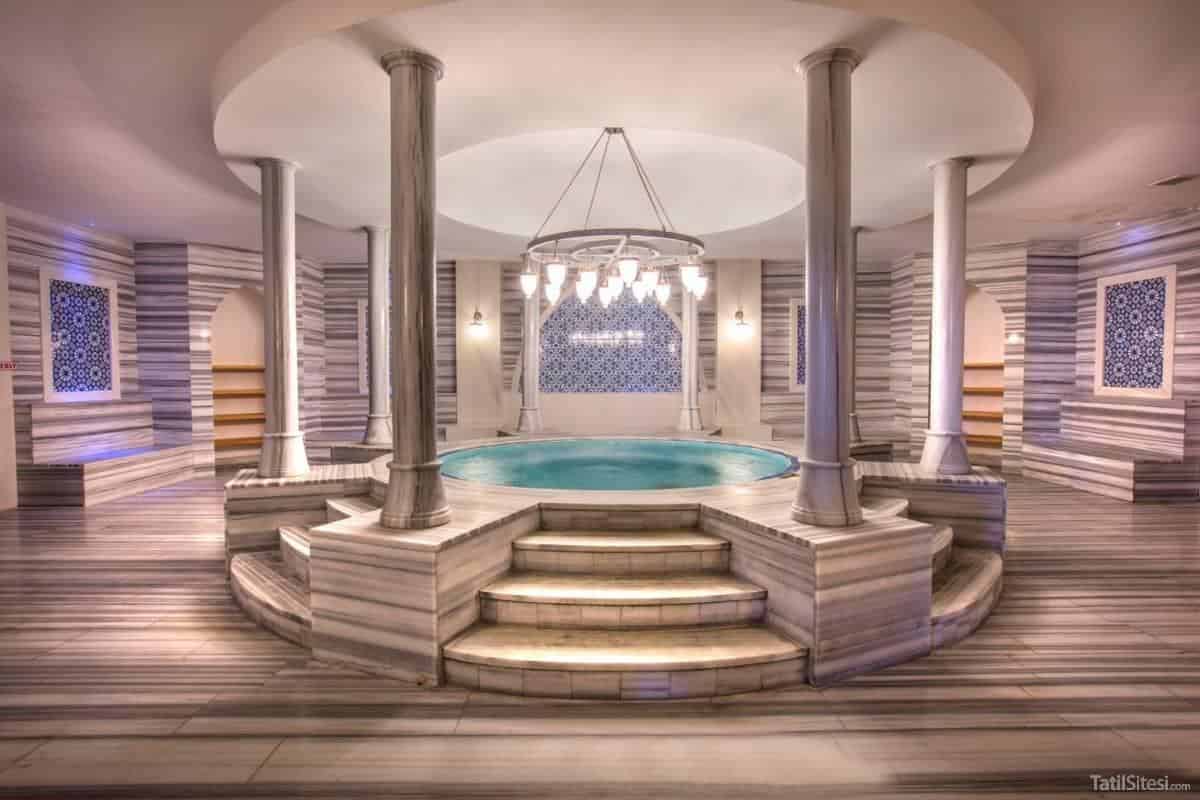 Aria Claros Beach & Spa Resort