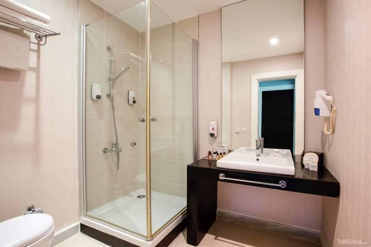 Aria Claros Beach & Spa Resort