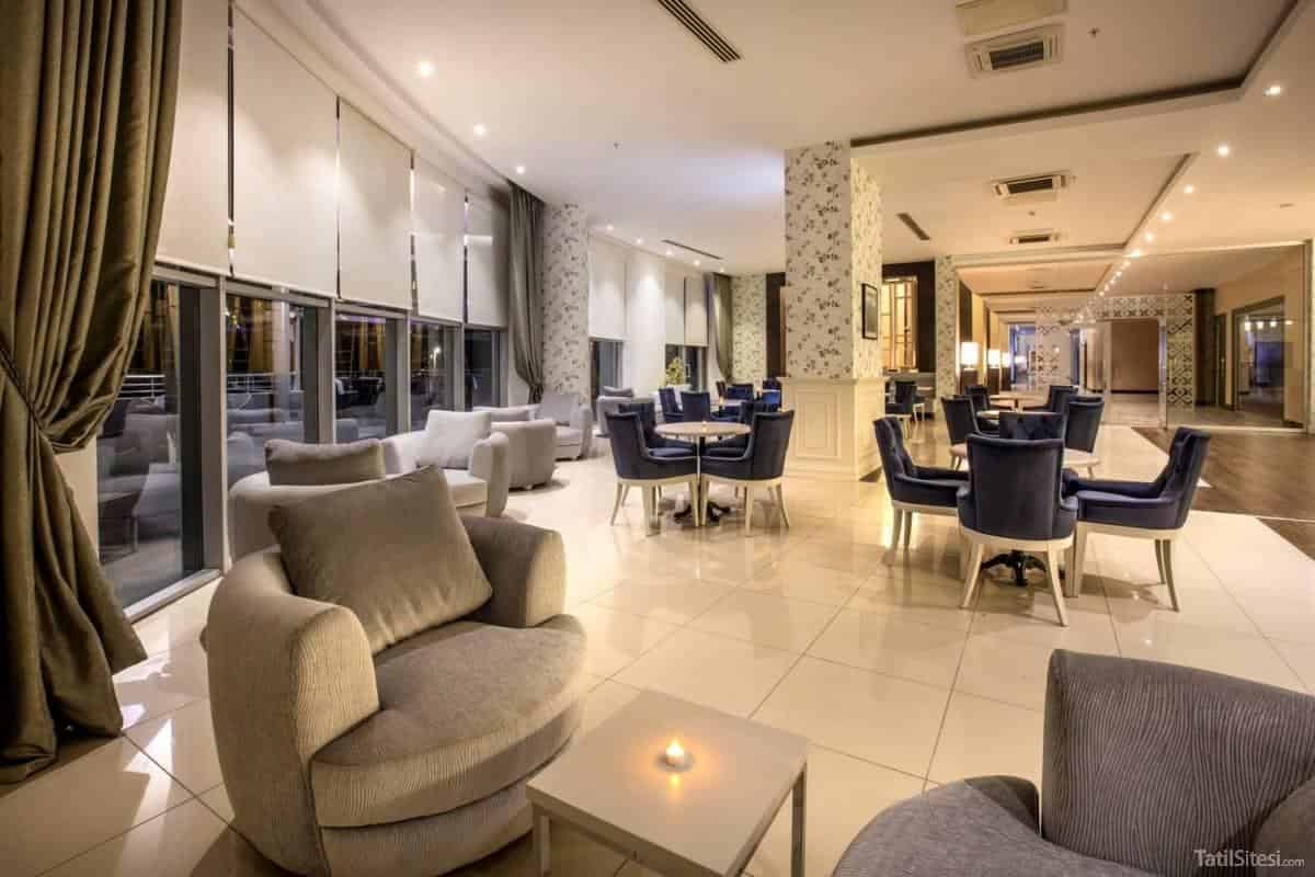 Aria Claros Beach & Spa Resort