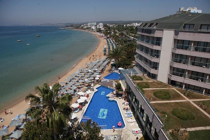 Aska Just İn Beach