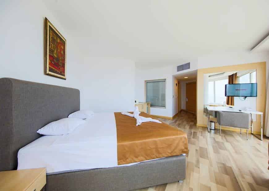 Avantgarde Comfort Hotel 