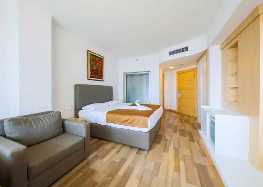 Avantgarde Comfort Hotel 