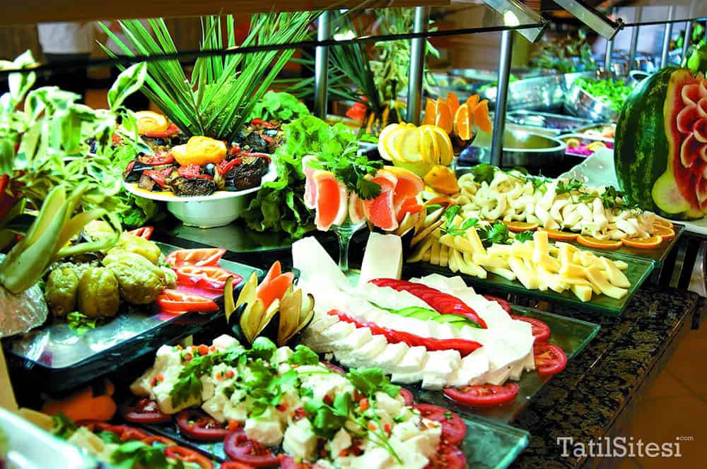 Aydınbey Famous Resort Hotel