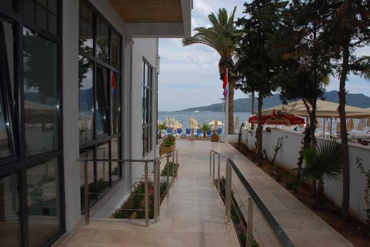 Begonville Beach Hotel