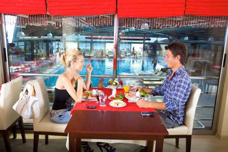Blue World Hotel