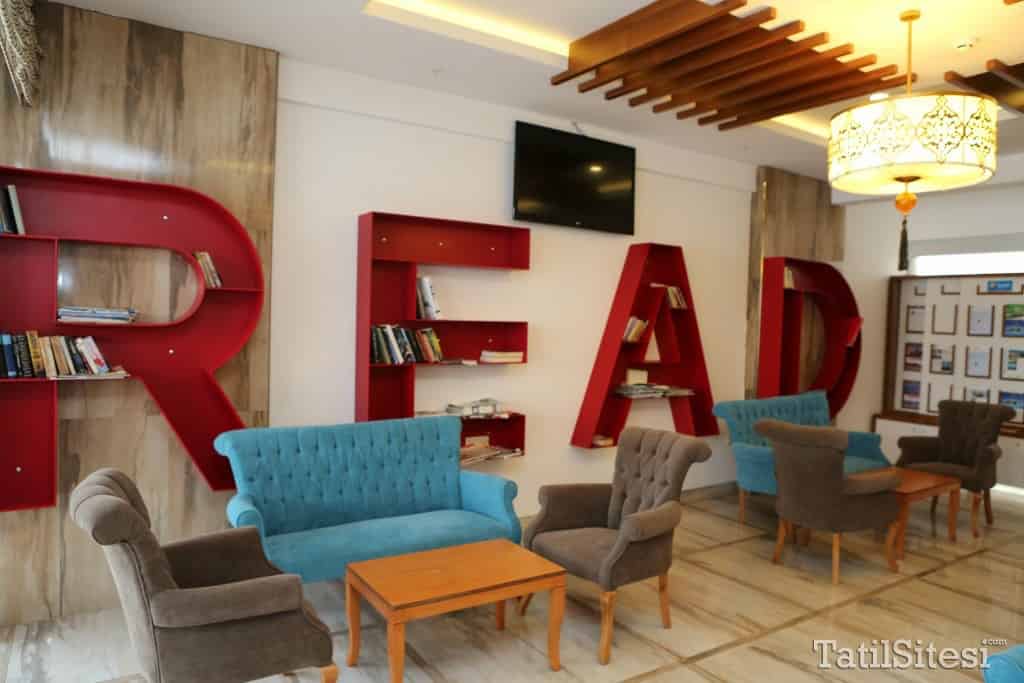 Blue Wave Suite Hotel