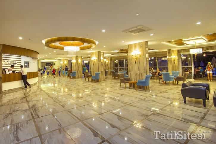 Blue Wave Suite Hotel