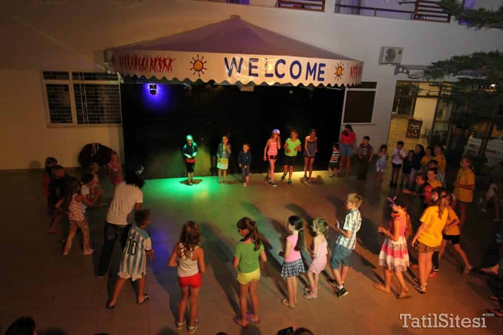 Blue Wave Suite Hotel