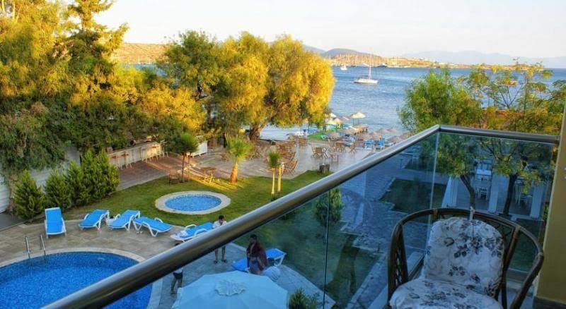 Bodrum Breeze Beach Hotel