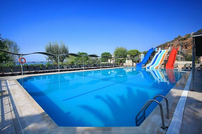 Cactus Club Yalı Hotels Resort