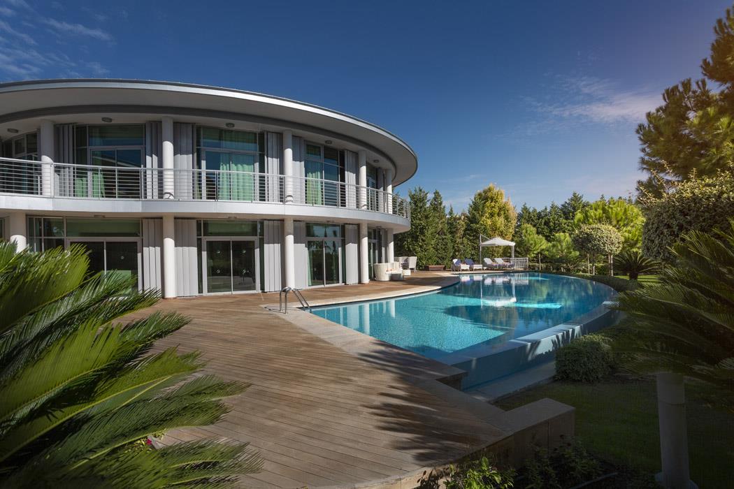 Calista Luxury Resort Hotel