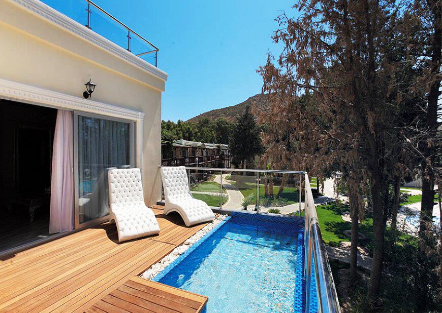Camelot Boutique Hotel