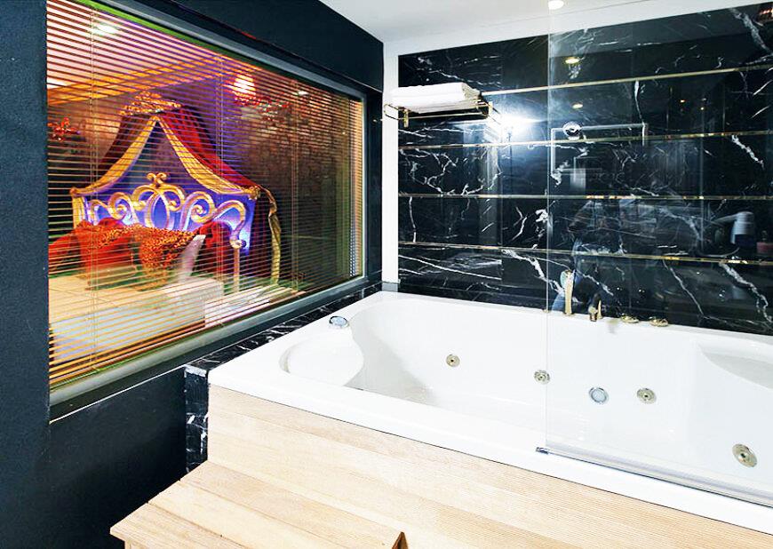 Camelot Boutique Hotel