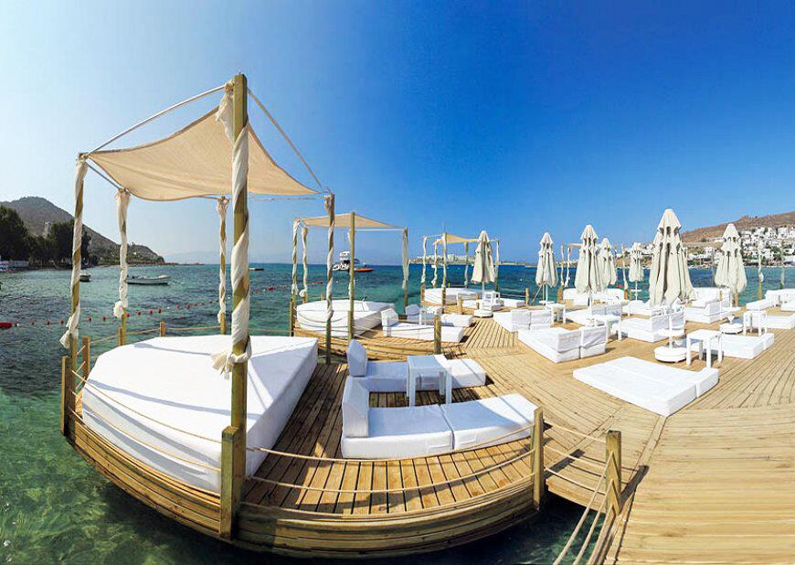 Camelot Boutique Hotel