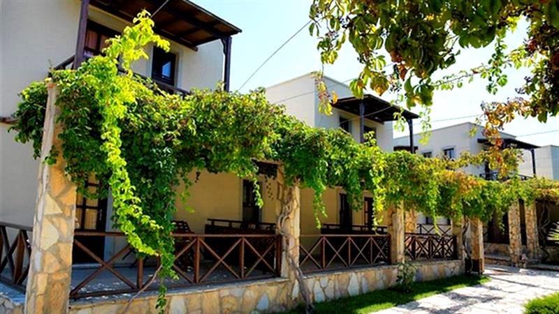 Çapraz Tatil Köyü