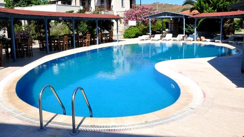 Çapraz Tatil Köyü