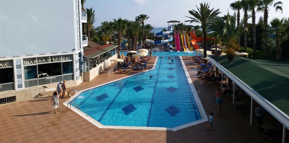 Caretta Beach Hotel