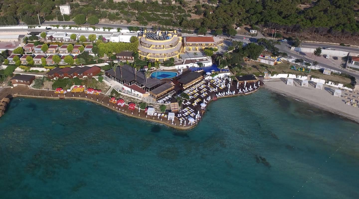 Ceshme Plus Beach Hotel