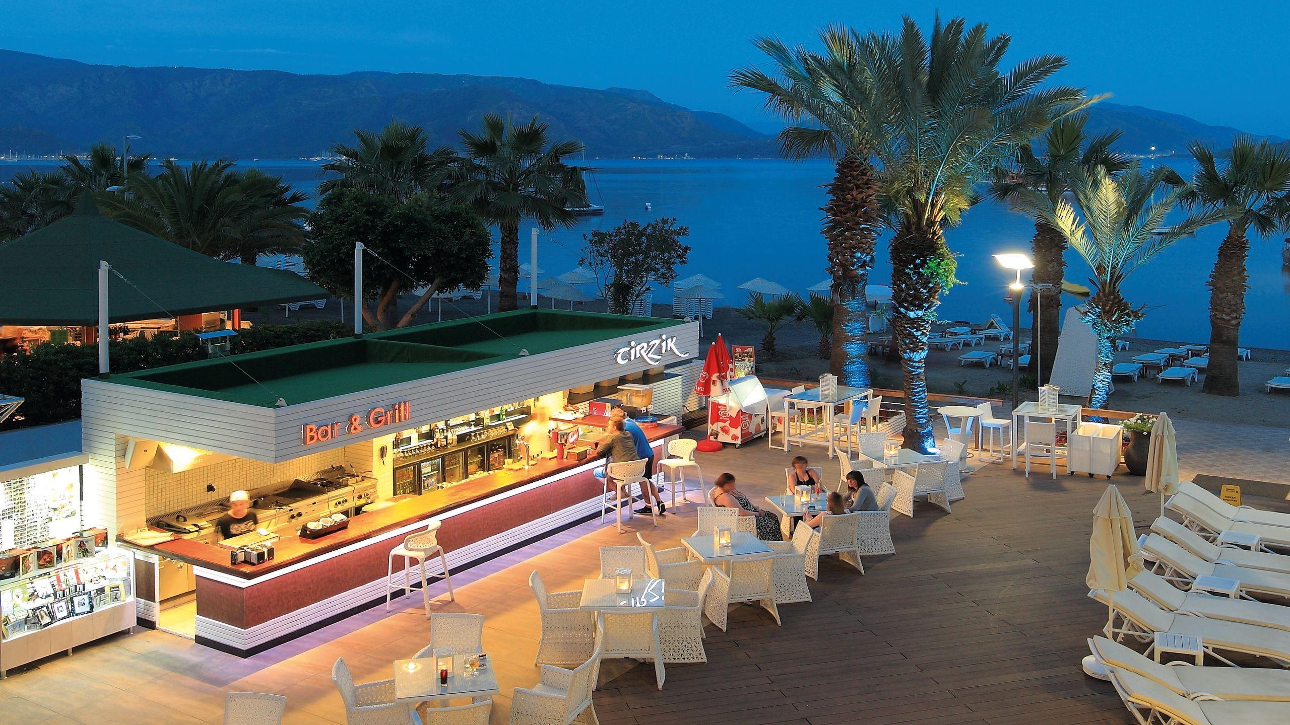 Cettia Beach Resort Hotel