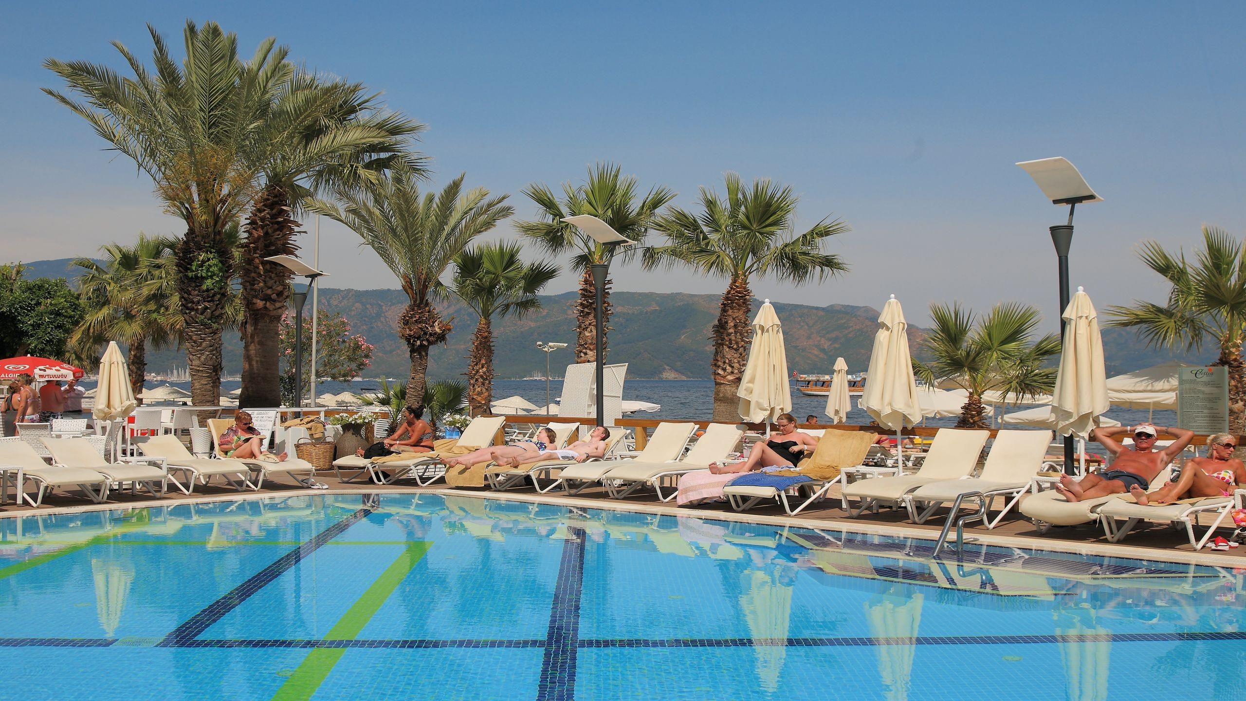 Cettia Beach Resort Hotel
