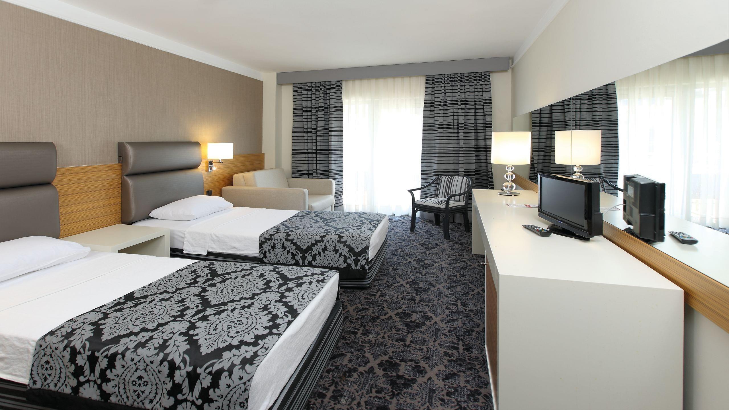 Cettia Beach Resort Hotel