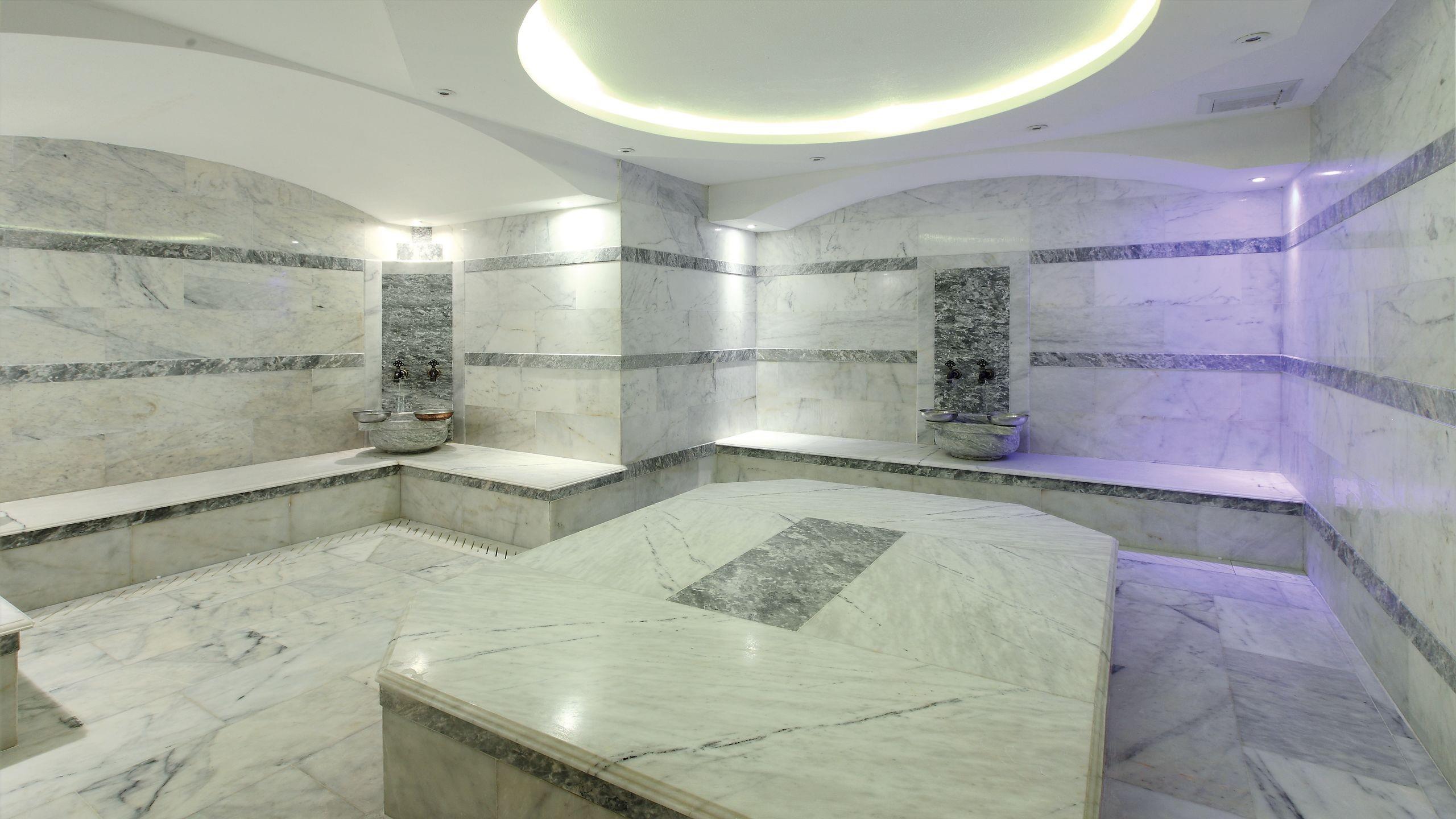 Cettia Beach Resort Hotel