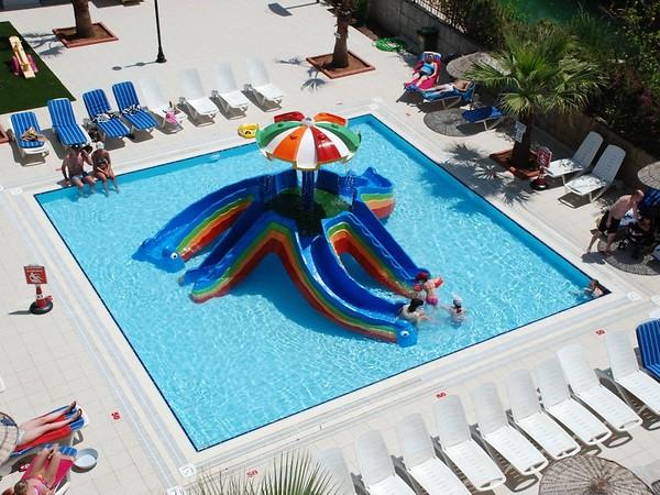 Club Alpina Apartments