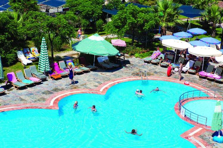 Club Cactus Paradise