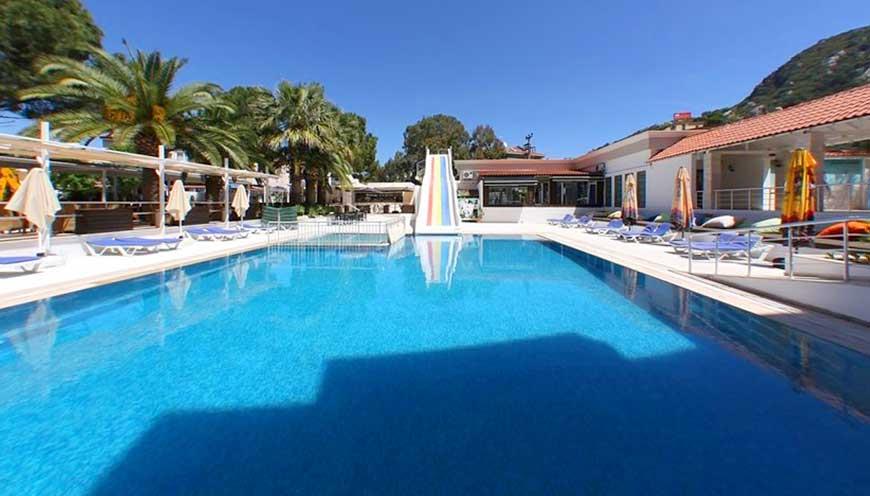 Club Munamar Beach Resort