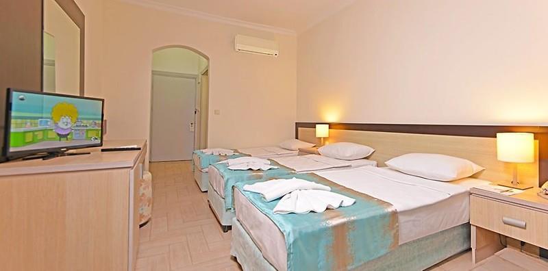 Club Nimara Beach Resort