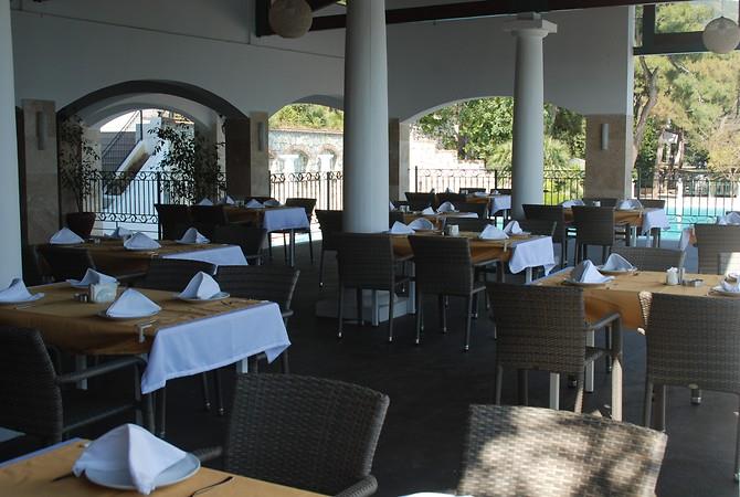 Club Nimara Beach Resort