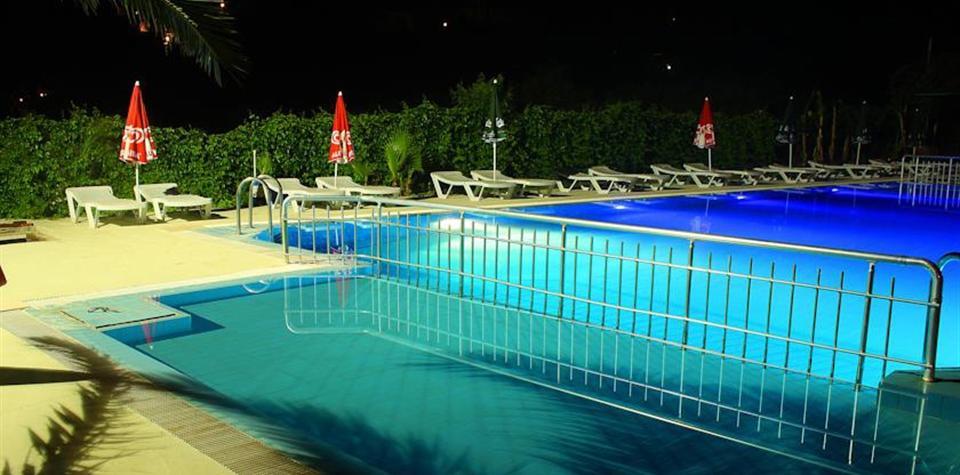 Club Verano Natura Beach Hotel