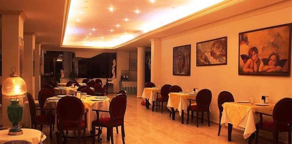 Club Verano Natura Beach Hotel