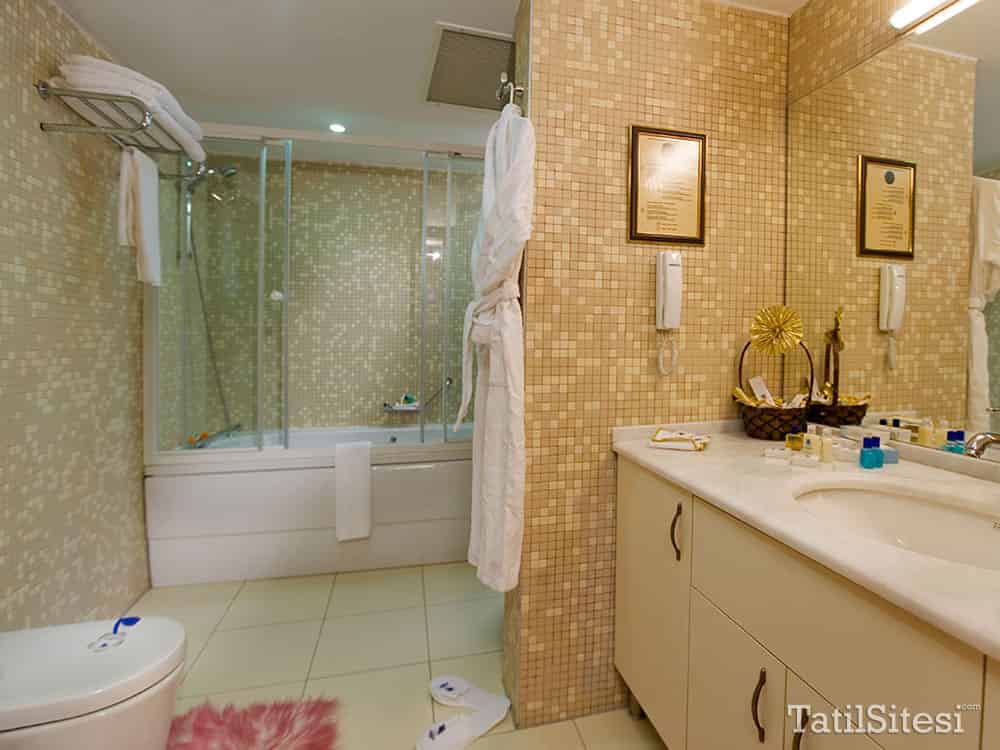 Colossae Thermal Spa Hotel